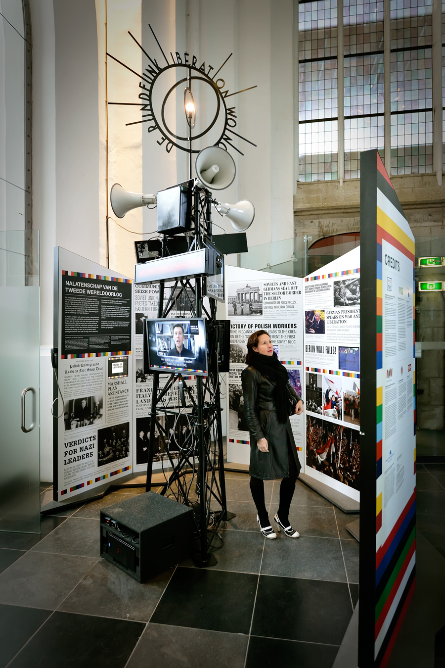 Reizende tentoonstelling interactieve zendmast
